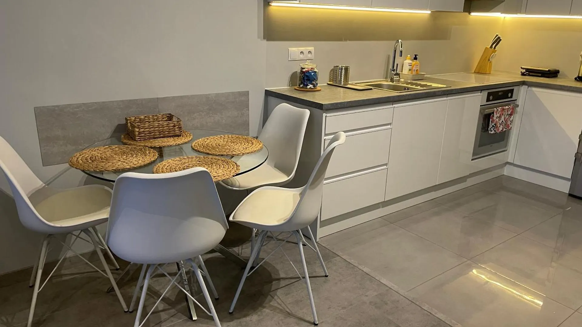 Wenecjanska Comfort Apartment, Free Parking, Self Check-In 24H 波兹南